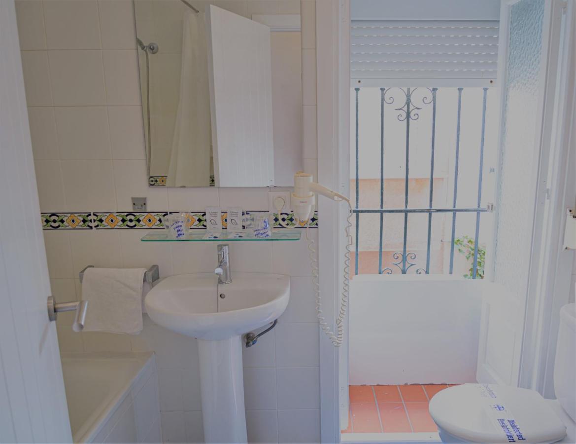 Hostal La Calzada Tarifa Dış mekan fotoğraf
