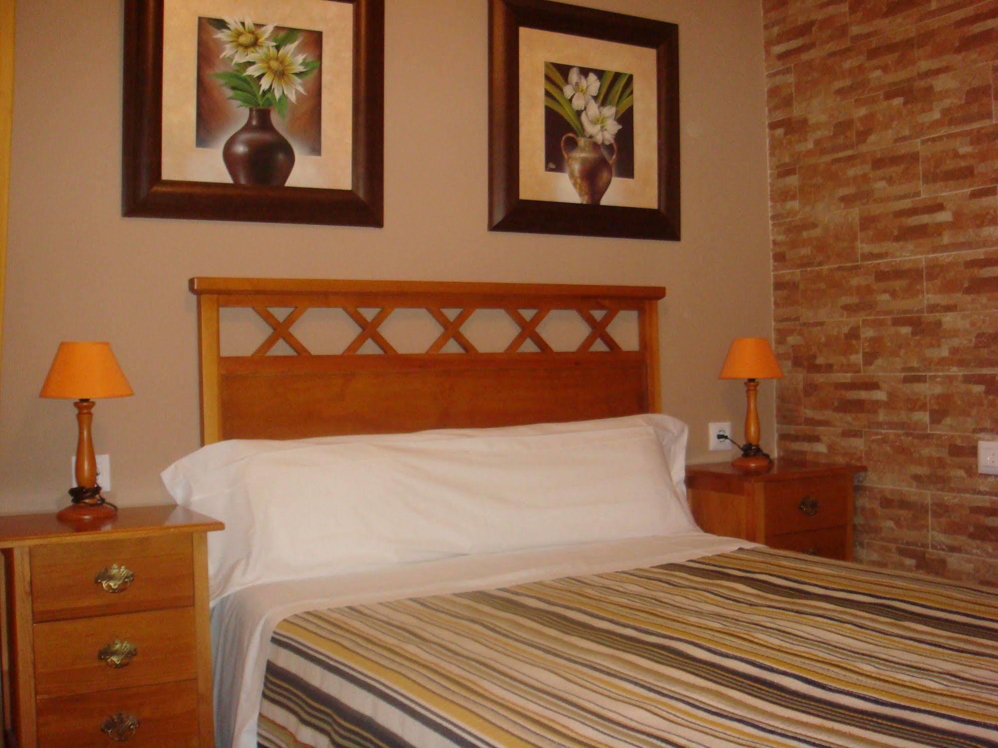 Hostal La Calzada Tarifa Dış mekan fotoğraf